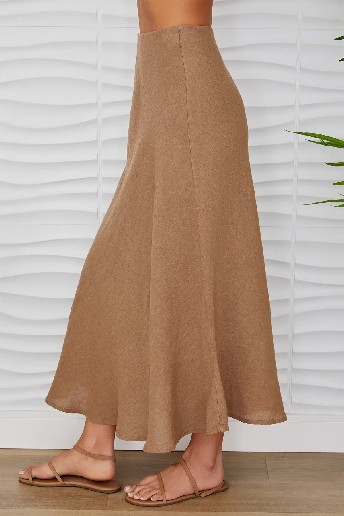 THE CRINKLE LINEN MIDI SKIRT