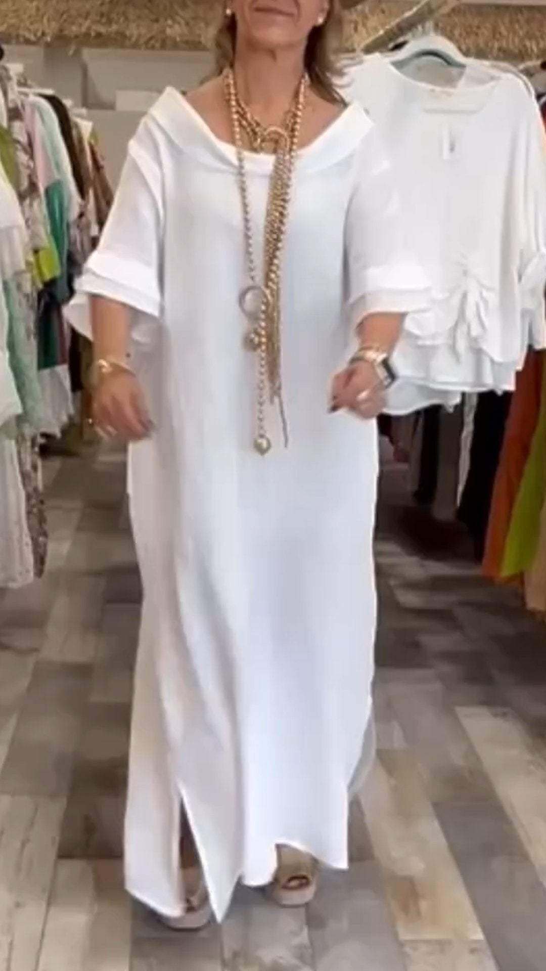 Vestido feminino de algodão e linho com decote redondo e manga média