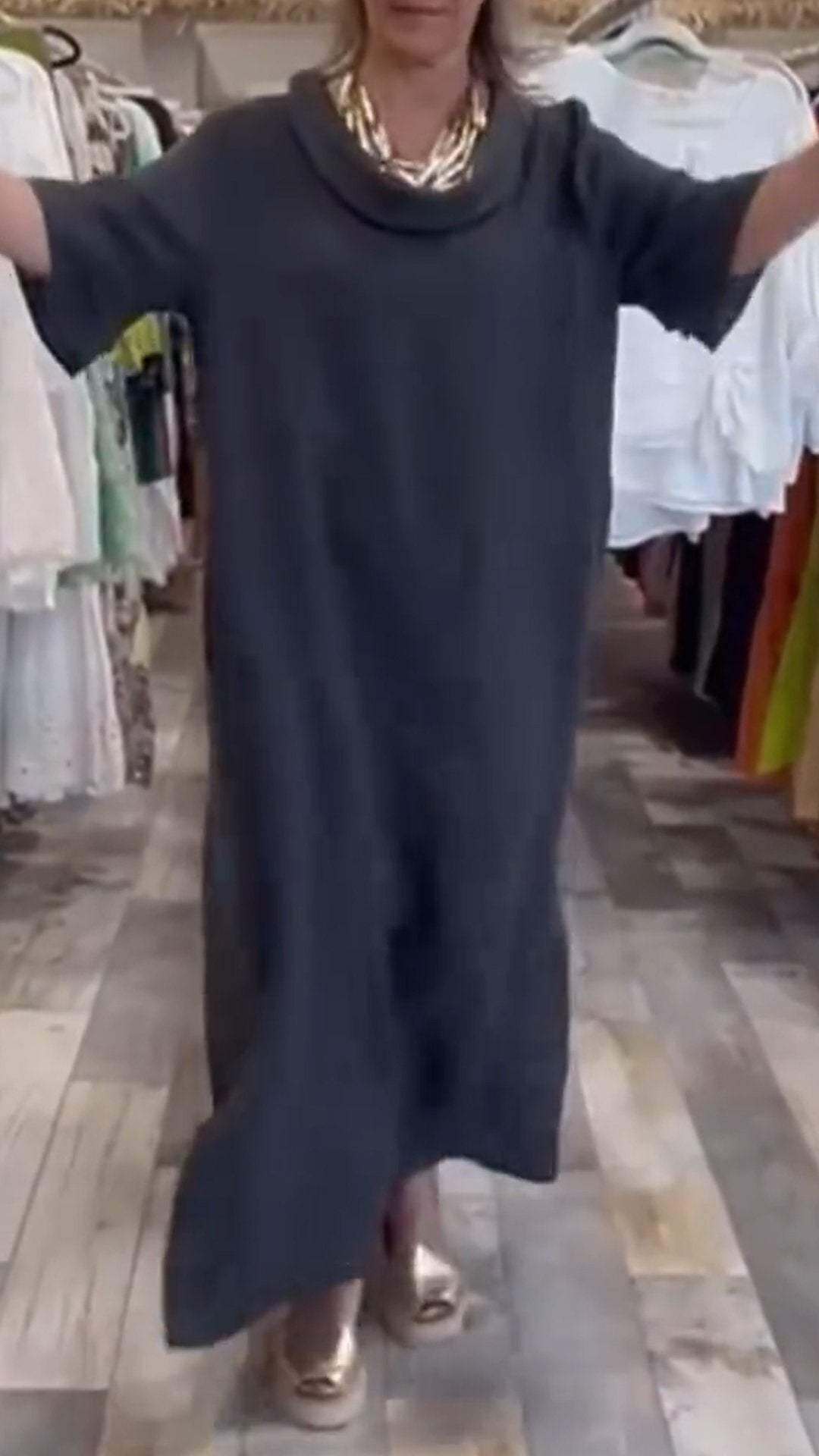 Vestido feminino de algodão e linho com decote redondo e manga média