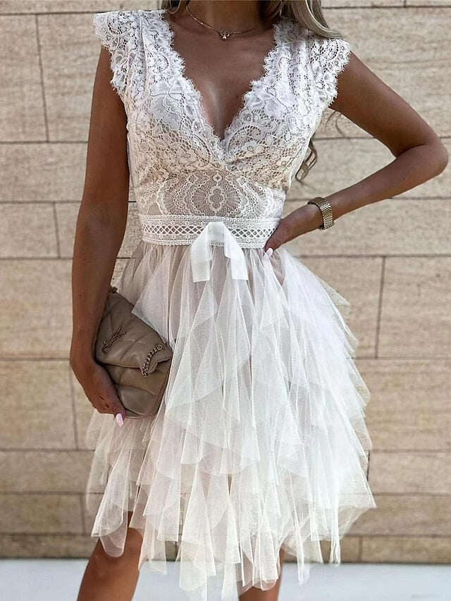 Vestido feminino elegante e elegante de renda sem mangas