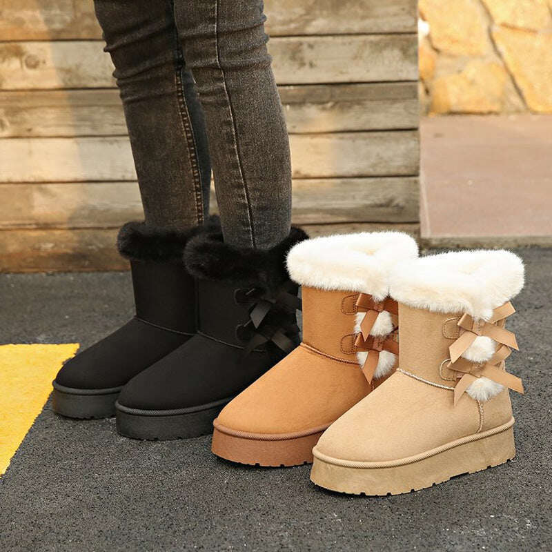 Ženski plišasti metuljček Classic Chunky Snow Boots