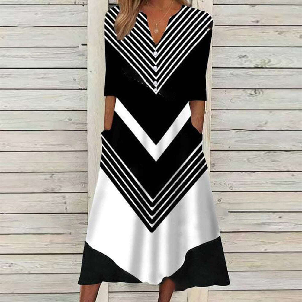 Vestido midi listrado preto e branco com bolso lateral Sailor