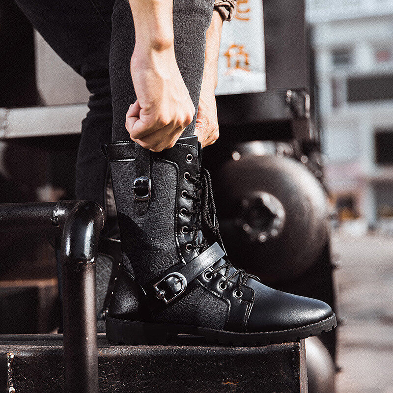 Bota de couro clássicas para homem