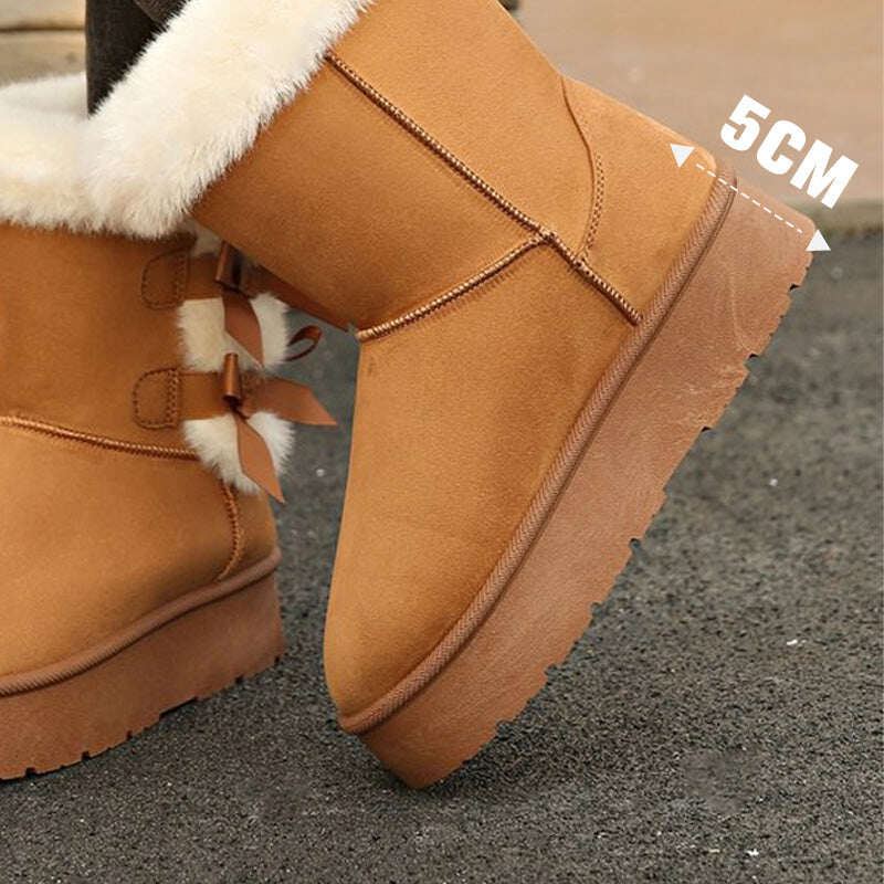 Ženski plišasti metuljček Classic Chunky Snow Boots