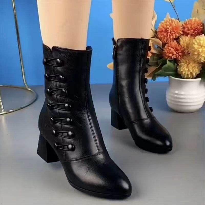 Botas de senhora em pele natural com sola macia, quentes e modernas