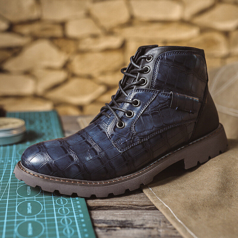 Bota de Couro Martin para Aventura | Oferta de metade do preço!🔥