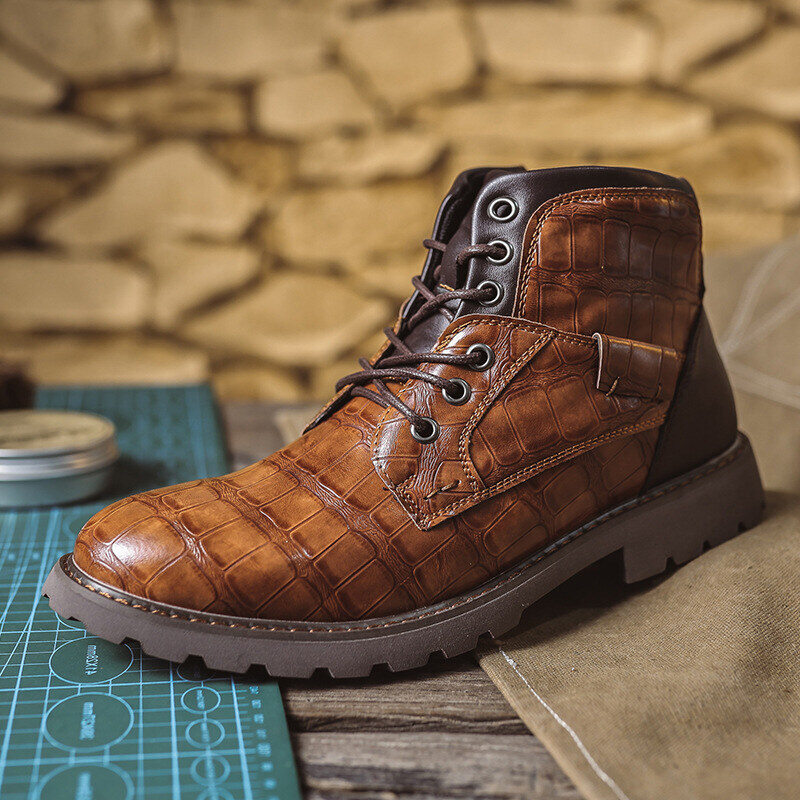 Bota de Couro Martin para Aventura | Oferta de metade do preço!🔥