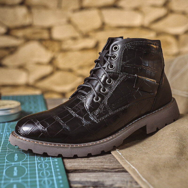 Bota de Couro Martin para Aventura | Oferta de metade do preço!🔥