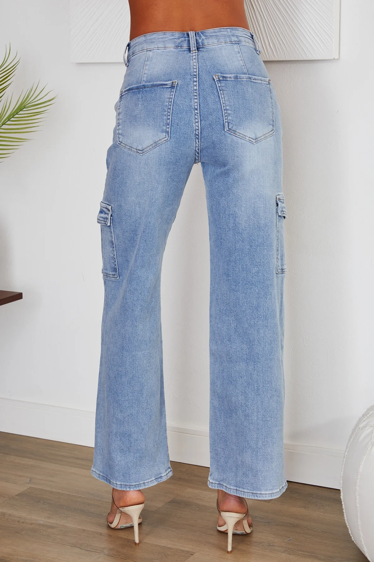 THE STRETCH DENIM WIDE LEG CARGO