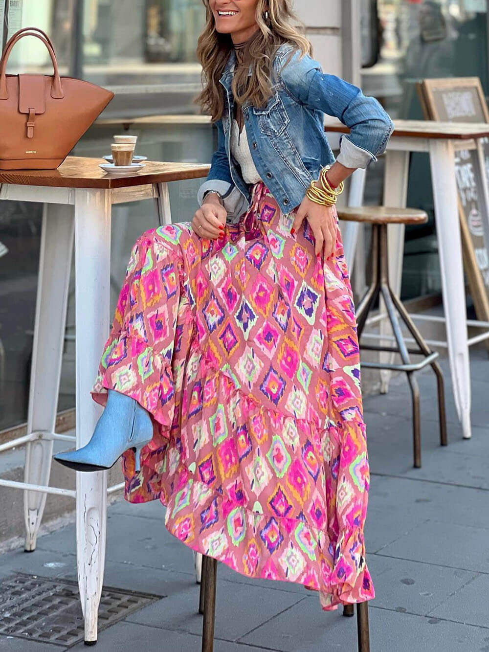 Saia maxi boho com franjas e cintura elástica