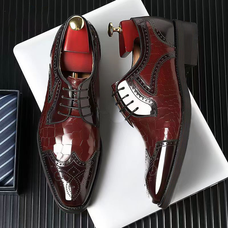 Oxford Brogues Sapatos de couro com relevo para homem